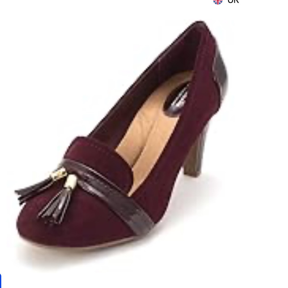 Giani Bernini Varaa Heels with memory foam insole and tassels